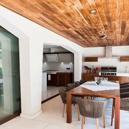 Chalet De Lujo En Villa Dénia